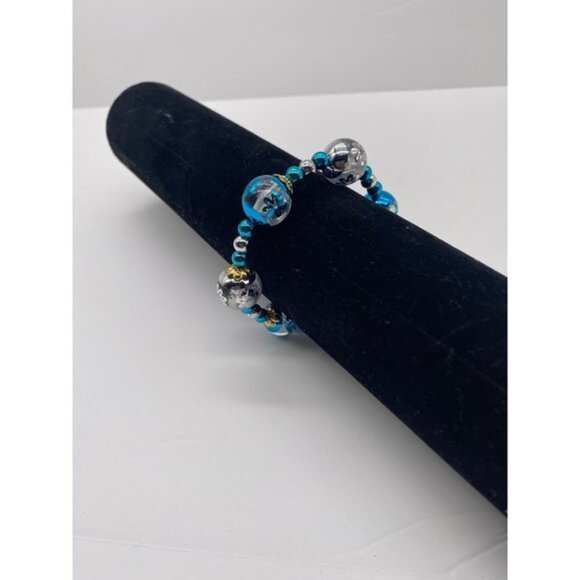 Christmas Ornament Snow Flakes Bracelet - Picture 3 of 9